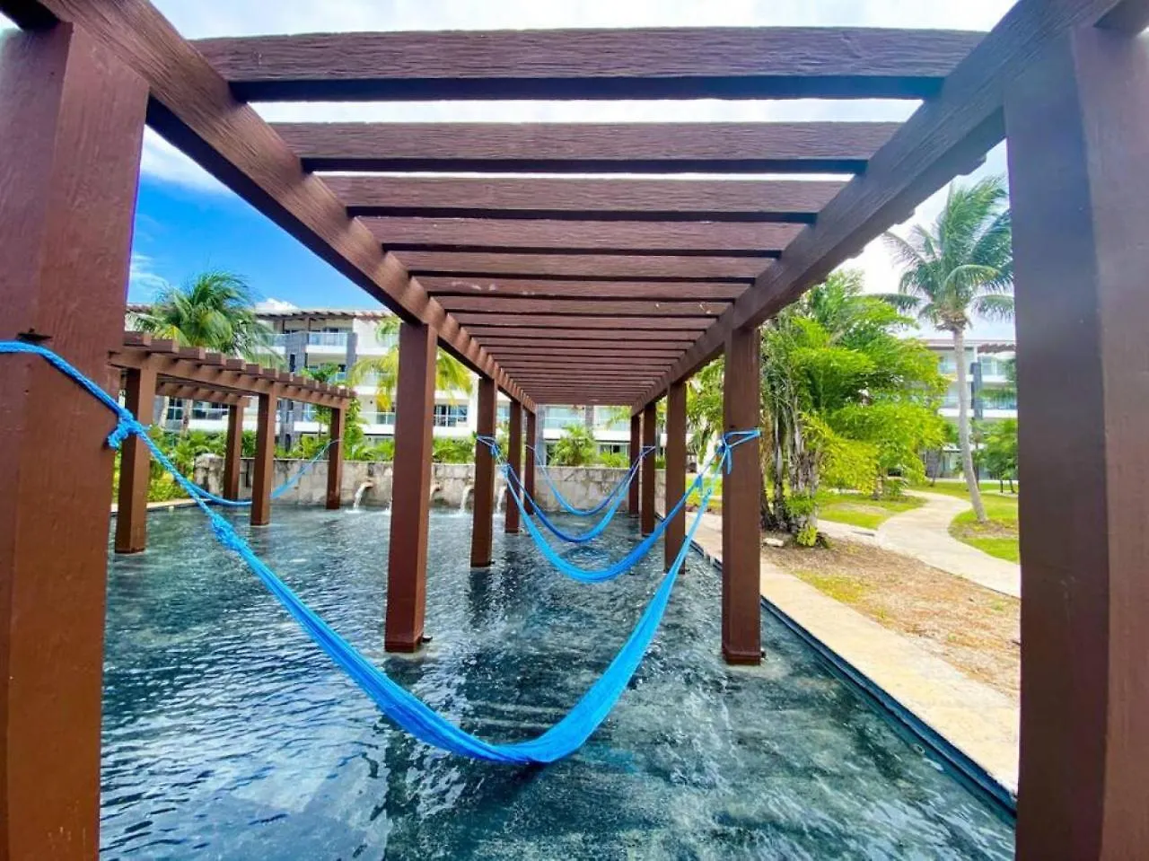3Br Home With Private Pool Beach And Resort Amenities Playa del Carmen Apartment