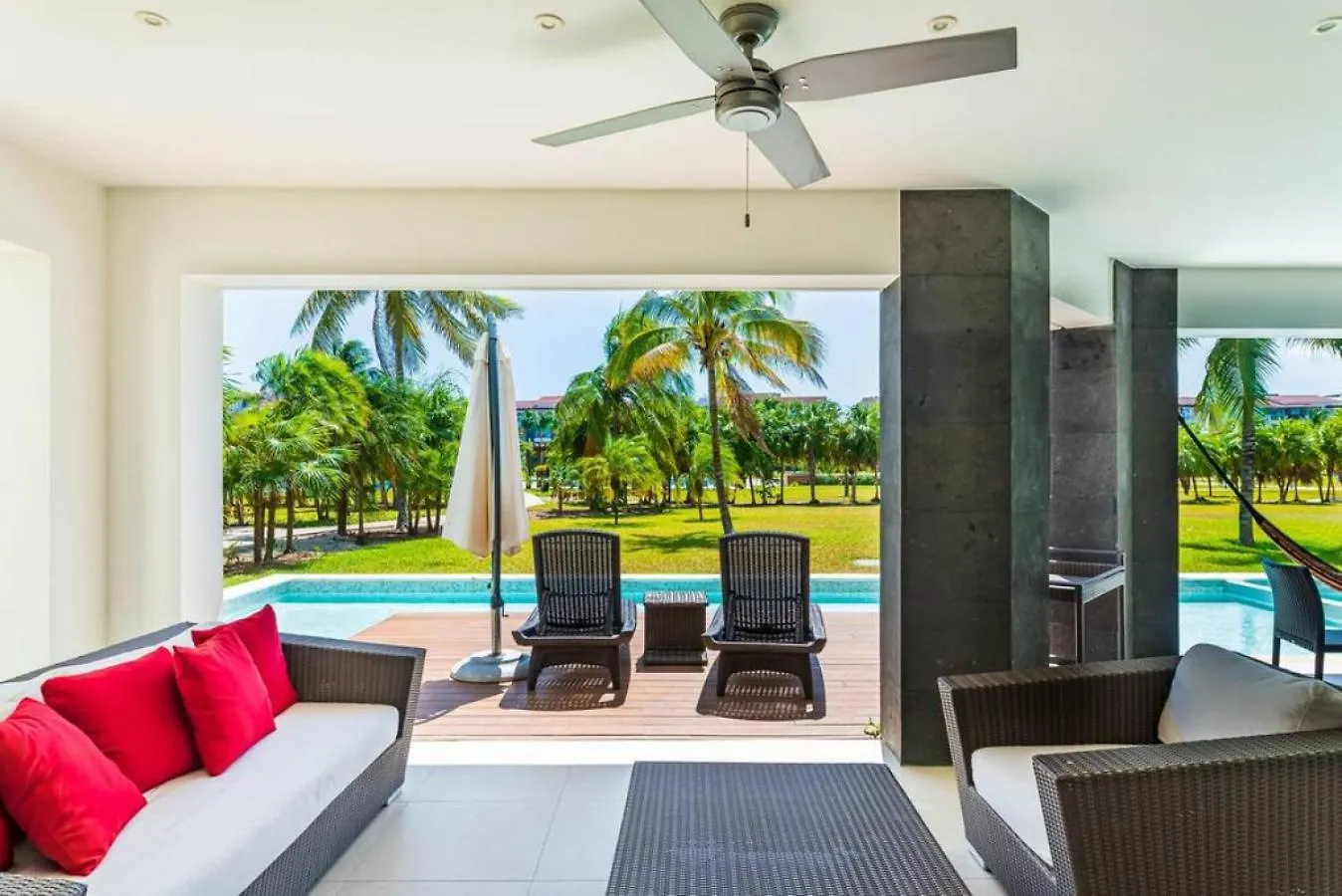 3Br Home With Private Pool Beach And Resort Amenities Playa del Carmen Apartment